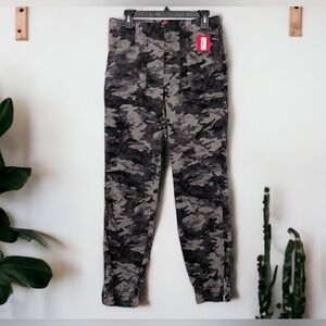 SPANX Stretch Twill Cargo Jogger PARCHMENT Grey Camouflage Camo 20319R L Large